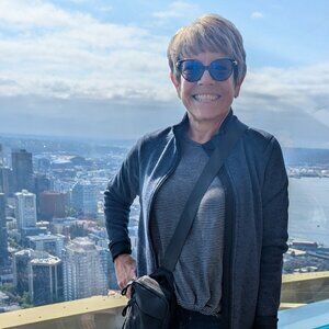 Meet your Posher, Posh